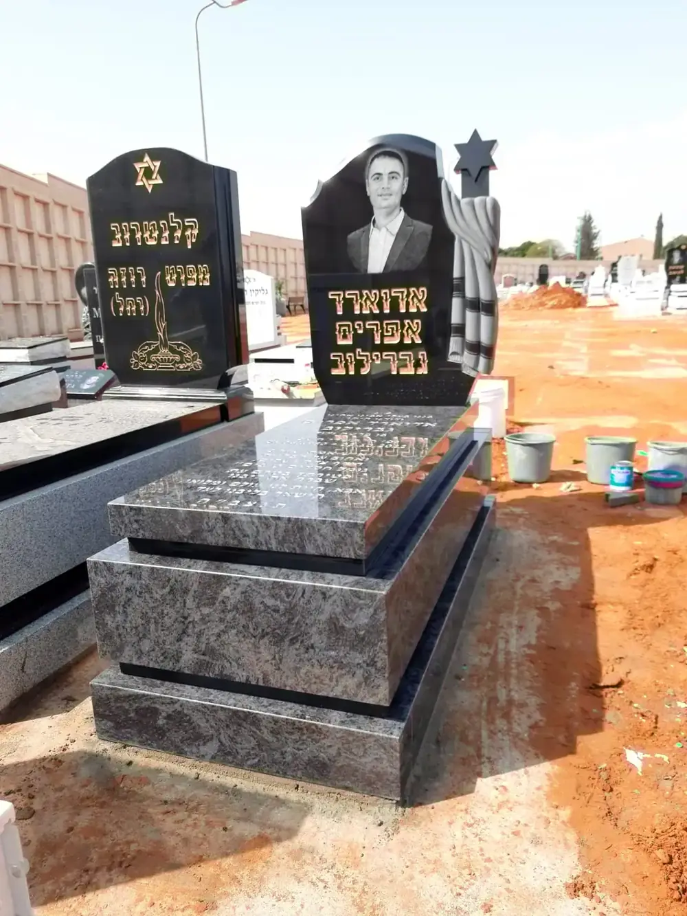 מצבות משולבות חומרים - מצבה-בודדת-לנפטר-יחיד-תמונה-154