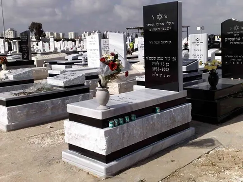 מק'ט 540. מצבה גבוהה