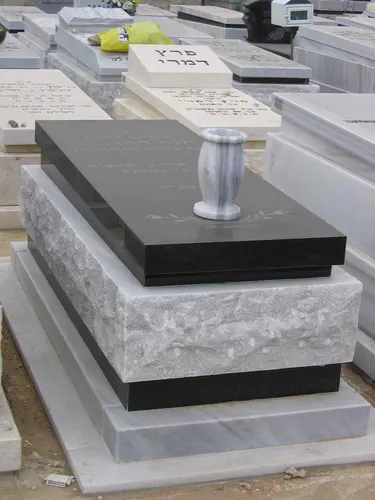 מק"ט A148. מצבה ליחיד