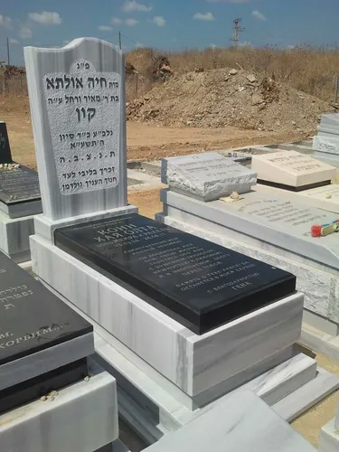 מצבה-בודדת-לנפטר-יחיד-תמונה-152