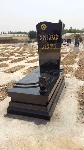 מצבה-בודדת-לנפטר-יחיד-תמונה-153
