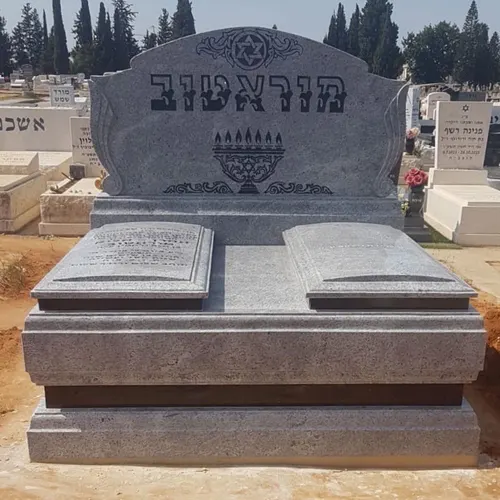 מצבה כפולה מעוצבת מגרניט אפור - תמונה מספר 5629